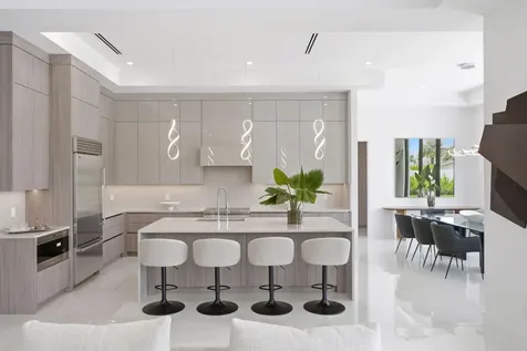 261 NW 8th Street Boca Raton FL 33432
