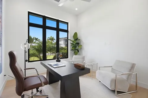 261 NW 8th Street Boca Raton FL 33432