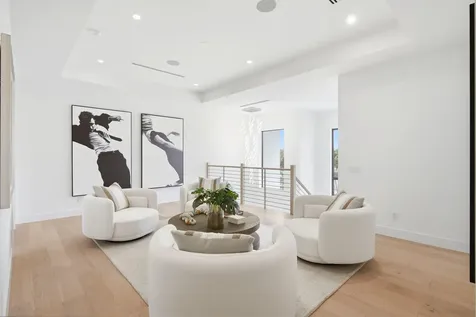 261 NW 8th Street Boca Raton FL 33432