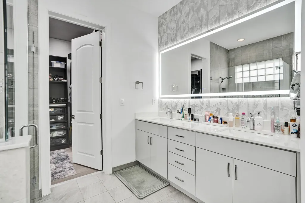 8655 NW 39th Court Coral Springs FL 33065