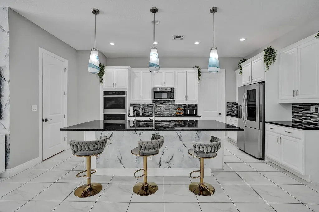 8655 NW 39th Court Coral Springs FL 33065