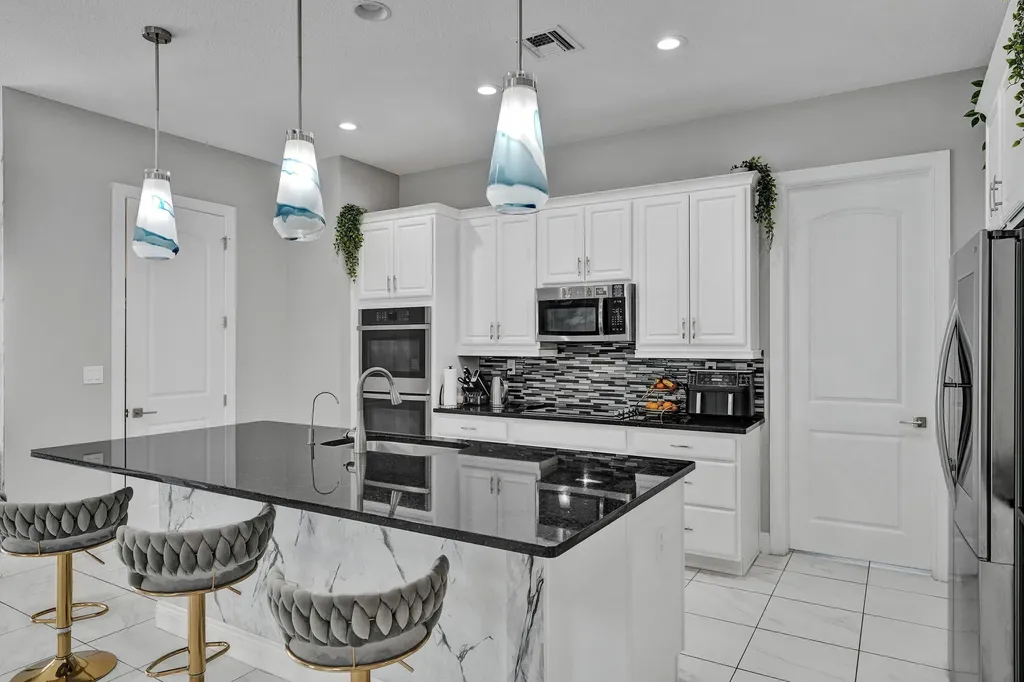 8655 NW 39th Court Coral Springs FL 33065