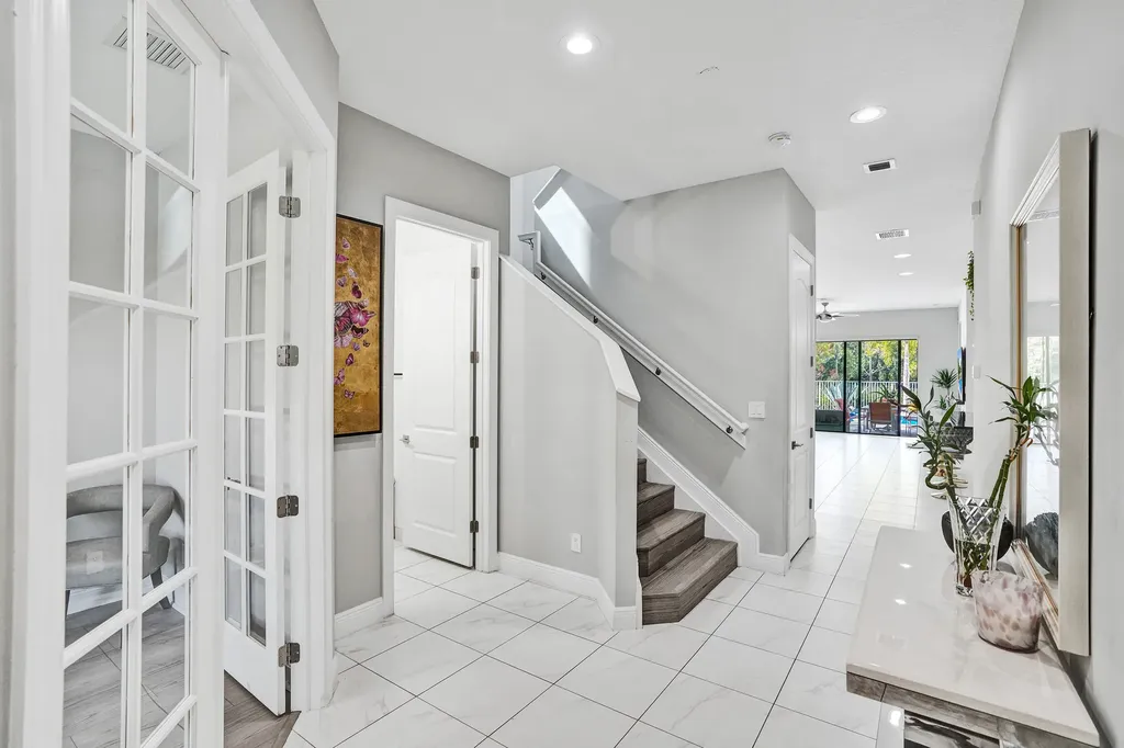 8655 NW 39th Court Coral Springs FL 33065