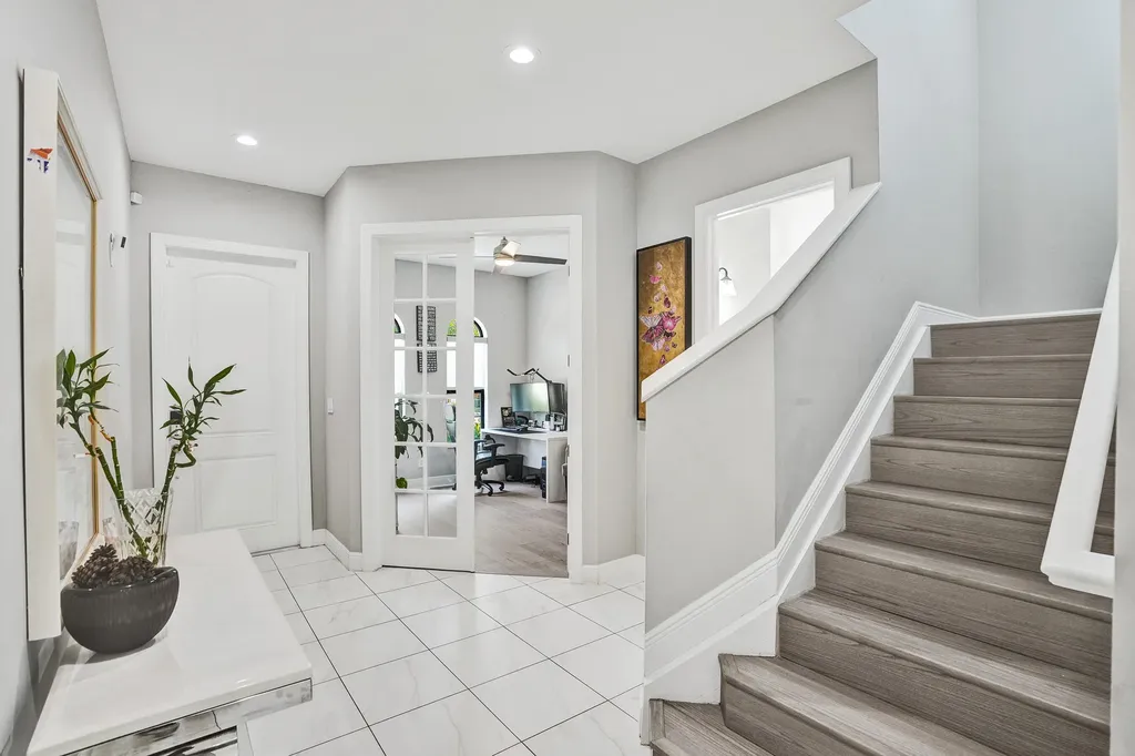 8655 NW 39th Court Coral Springs FL 33065