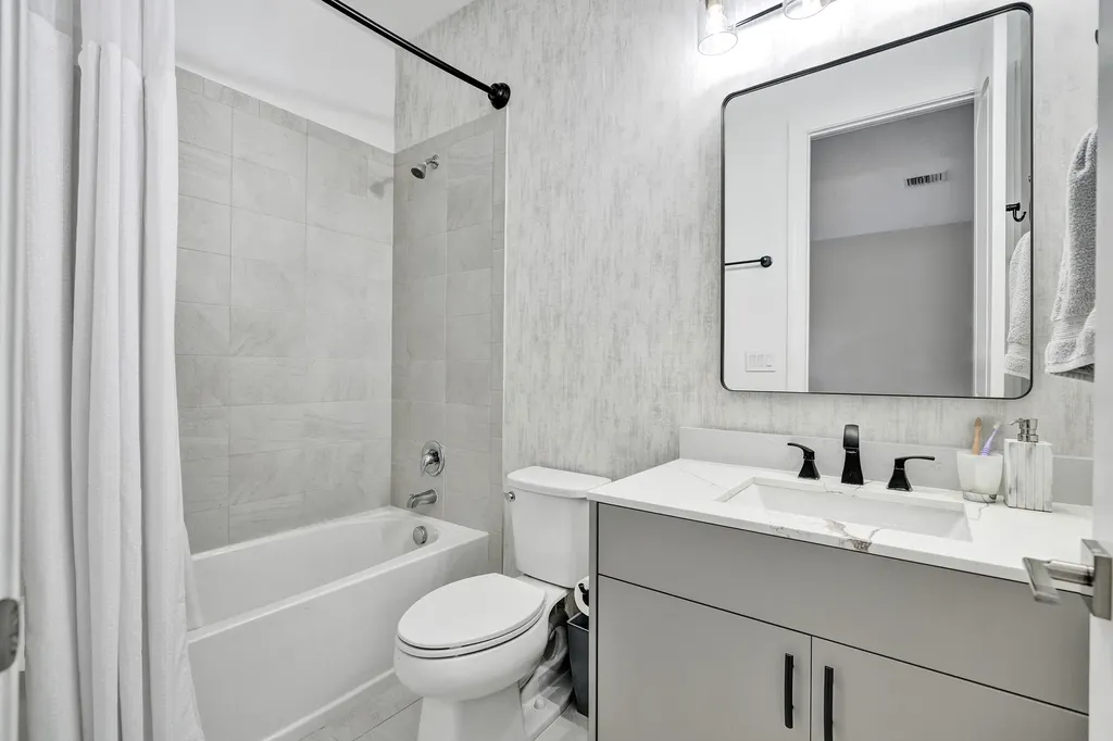 8655 NW 39th Court Coral Springs FL 33065