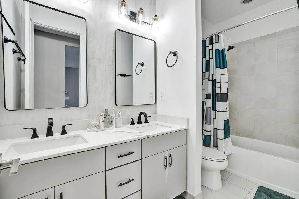 8655 NW 39th Court Coral Springs FL 33065