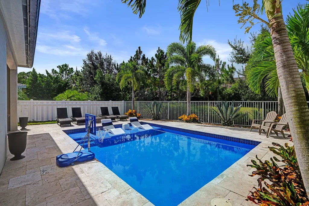 8655 NW 39th Court Coral Springs FL 33065