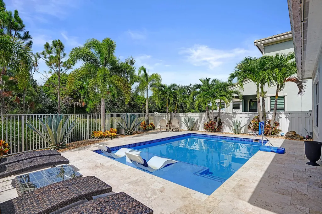 8655 NW 39th Court Coral Springs FL 33065