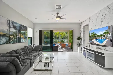 8655 NW 39th Court Coral Springs FL 33065