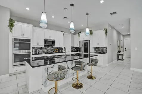 8655 NW 39th Court Coral Springs FL 33065