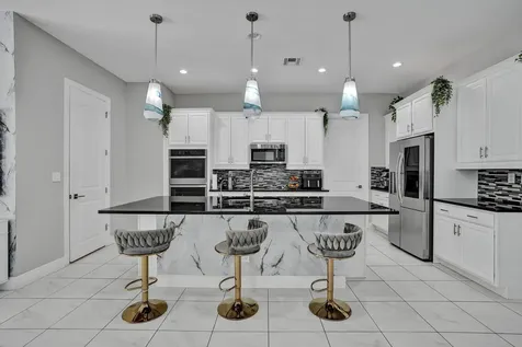 8655 NW 39th Court Coral Springs FL 33065