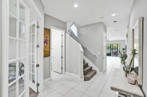 8655 NW 39th Court Coral Springs FL 33065