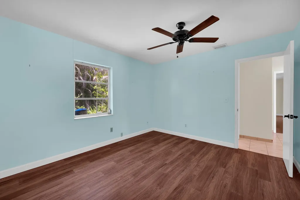 191 SW Ivanhoe Court Port St Lucie FL 34983