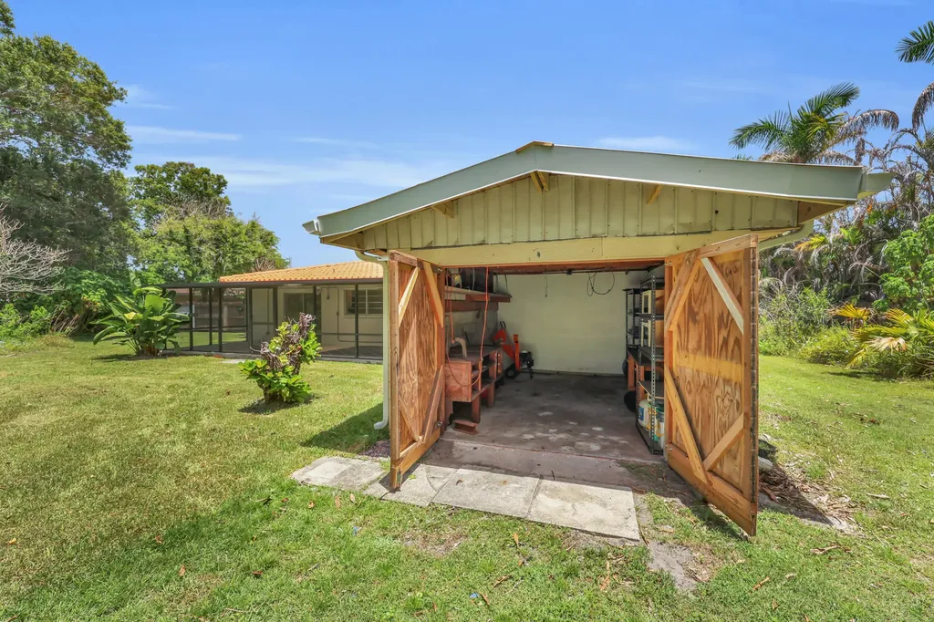 191 SW Ivanhoe Court Port St Lucie FL 34983