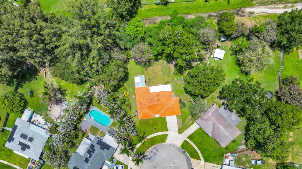 191 SW Ivanhoe Court Port St Lucie FL 34983