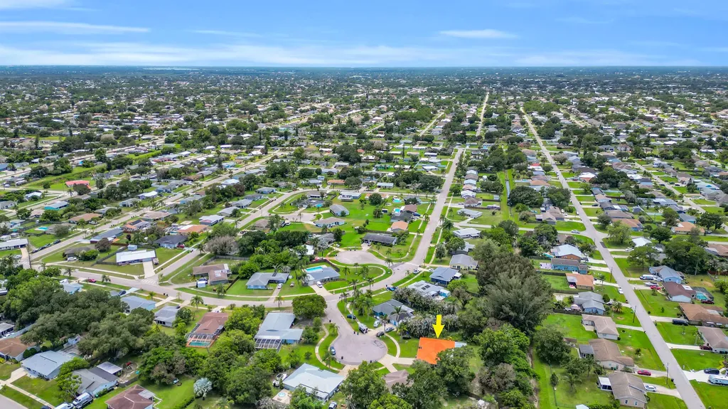 191 SW Ivanhoe Court Port St Lucie FL 34983