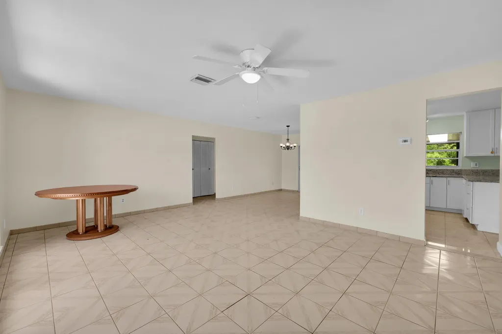 191 SW Ivanhoe Court Port St Lucie FL 34983
