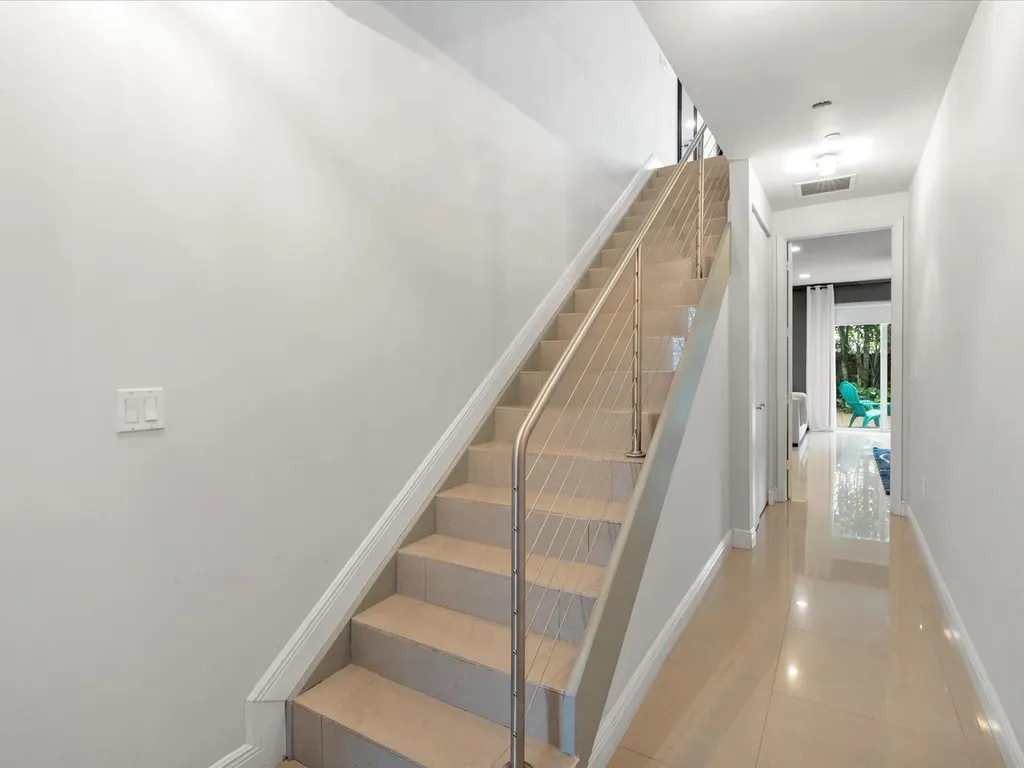 832 NE 19th Avenue Fort Lauderdale FL 33304