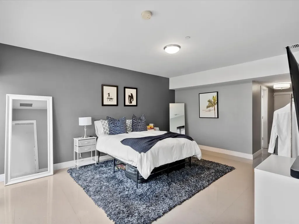 832 NE 19th Avenue Fort Lauderdale FL 33304