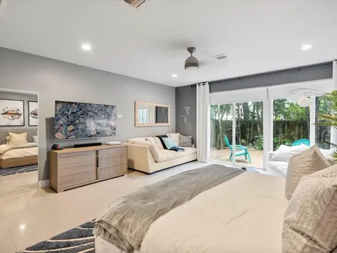 832 NE 19th Avenue Fort Lauderdale FL 33304