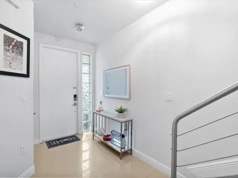 832 NE 19th Avenue Fort Lauderdale FL 33304