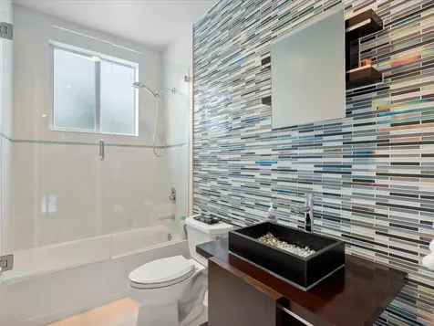 832 NE 19th Avenue Fort Lauderdale FL 33304
