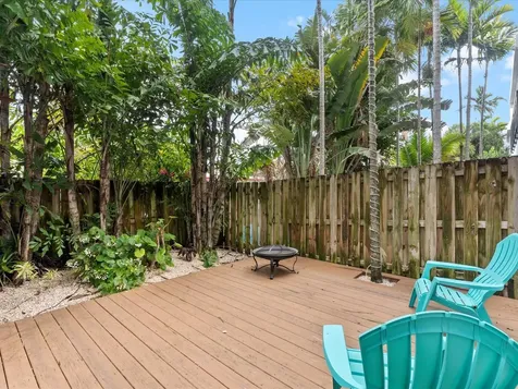 832 NE 19th Avenue Fort Lauderdale FL 33304