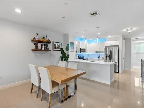 832 NE 19th Avenue Fort Lauderdale FL 33304