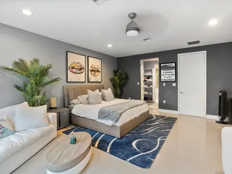 832 NE 19th Avenue Fort Lauderdale FL 33304