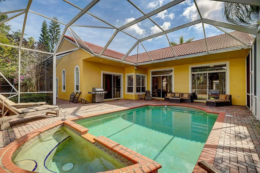 10207 Allamanda Boulevard Palm Beach Gardens FL 33410