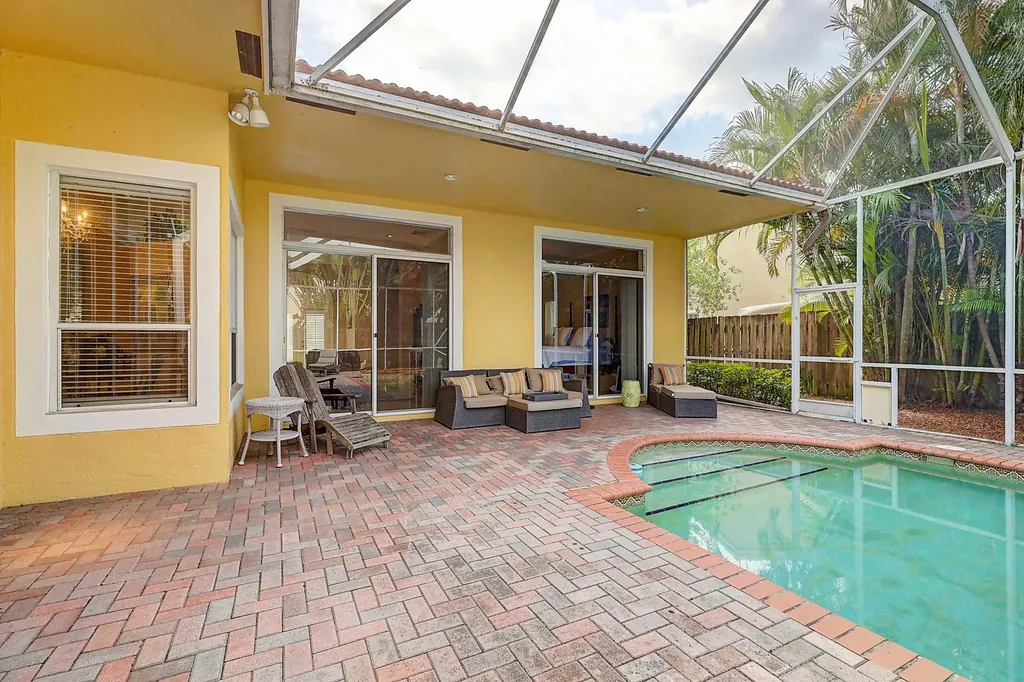 10207 Allamanda Boulevard Palm Beach Gardens FL 33410