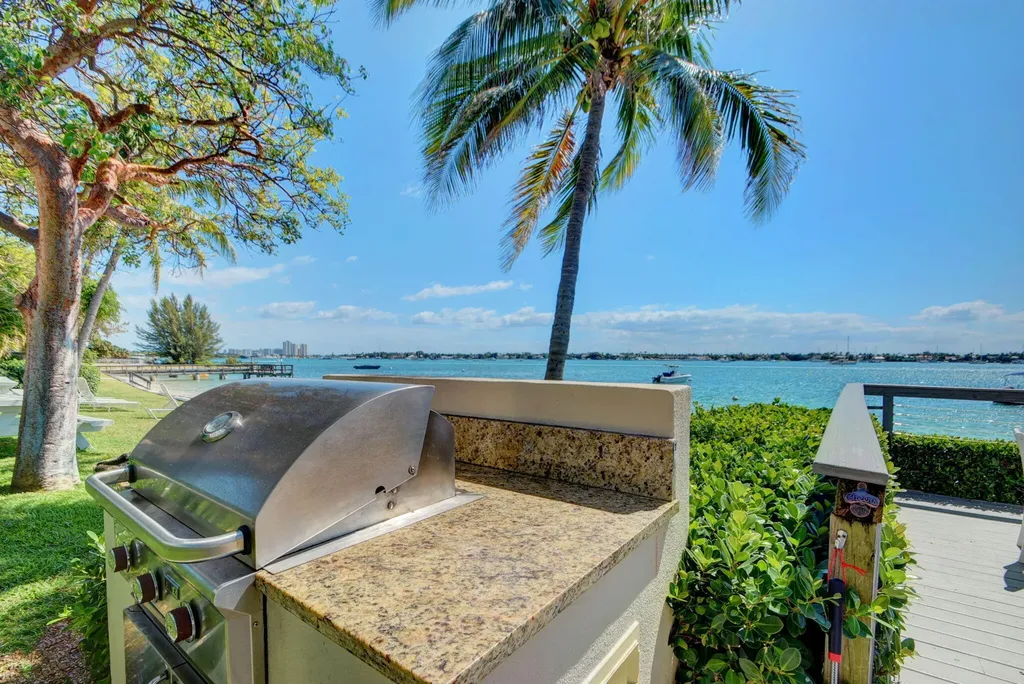 5600 N Flagler Drive West Palm Beach FL 33407
