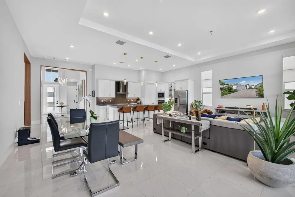 5469 Hutchinson Way Westlake FL 33470