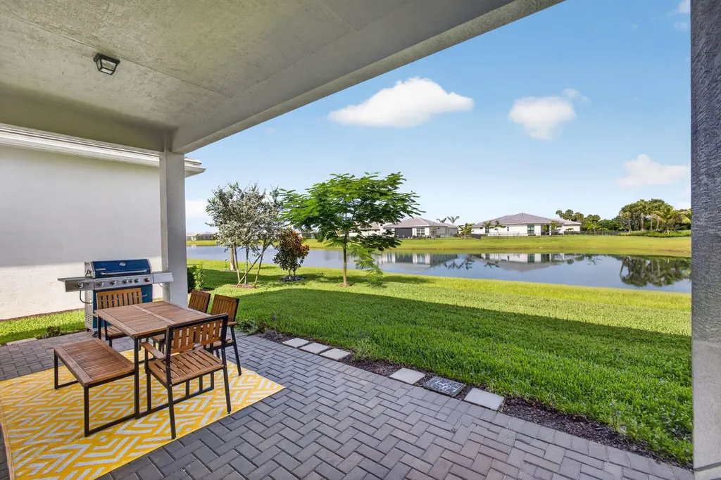 5469 Hutchinson Way Westlake FL 33470