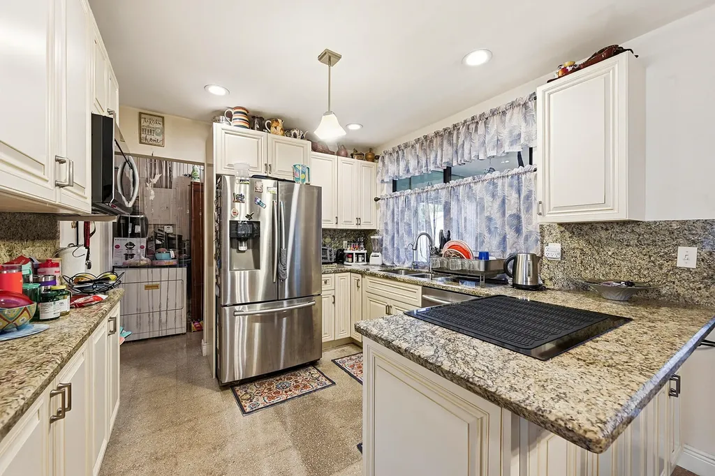 1310 SW 7th Avenue Deerfield Beach FL 33441