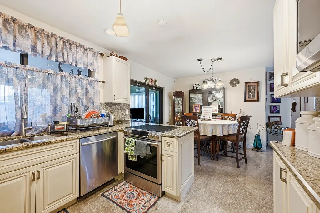 1310 SW 7th Avenue Deerfield Beach FL 33441