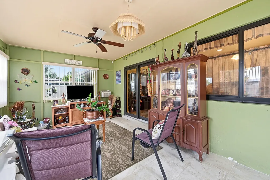 1310 SW 7th Avenue Deerfield Beach FL 33441