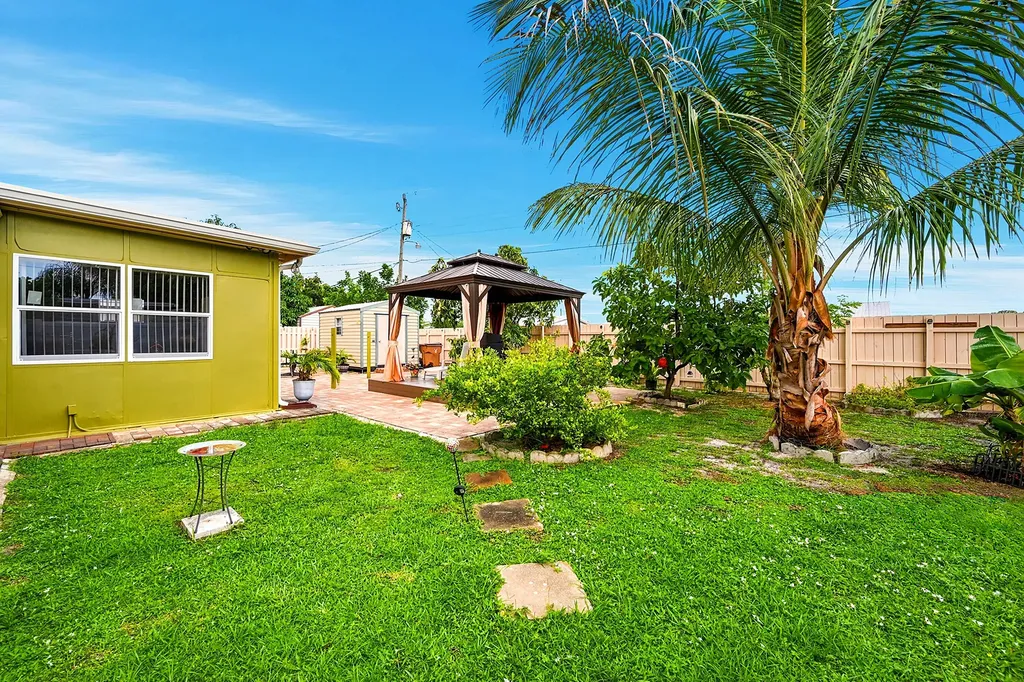 1310 SW 7th Avenue Deerfield Beach FL 33441