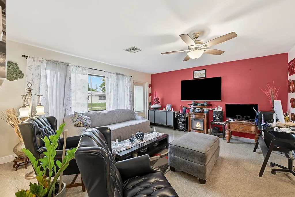 1310 SW 7th Avenue Deerfield Beach FL 33441