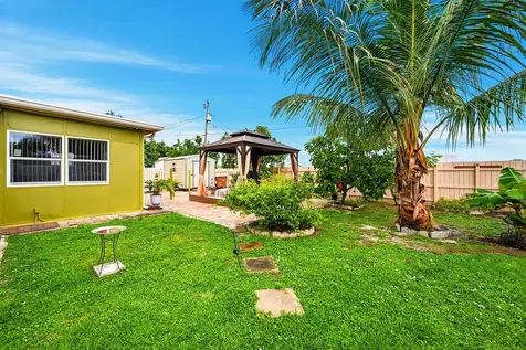 1310 SW 7th Avenue Deerfield Beach FL 33441