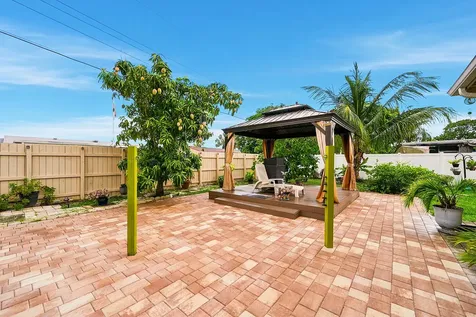 1310 SW 7th Avenue Deerfield Beach FL 33441