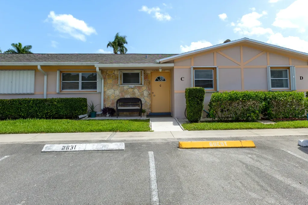 2631 Dudley Drive W West Palm Beach FL 33415