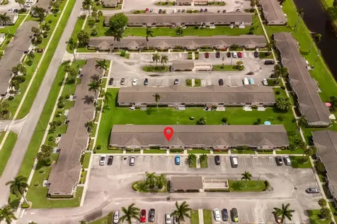 2631 Dudley Drive W West Palm Beach FL 33415
