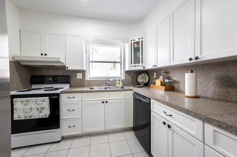 2631 Dudley Drive W West Palm Beach FL 33415