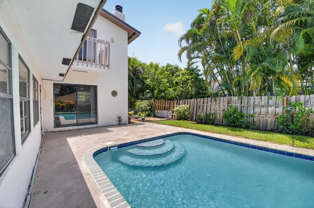 17667 Pine Needle Terrace Boca Raton FL 33487
