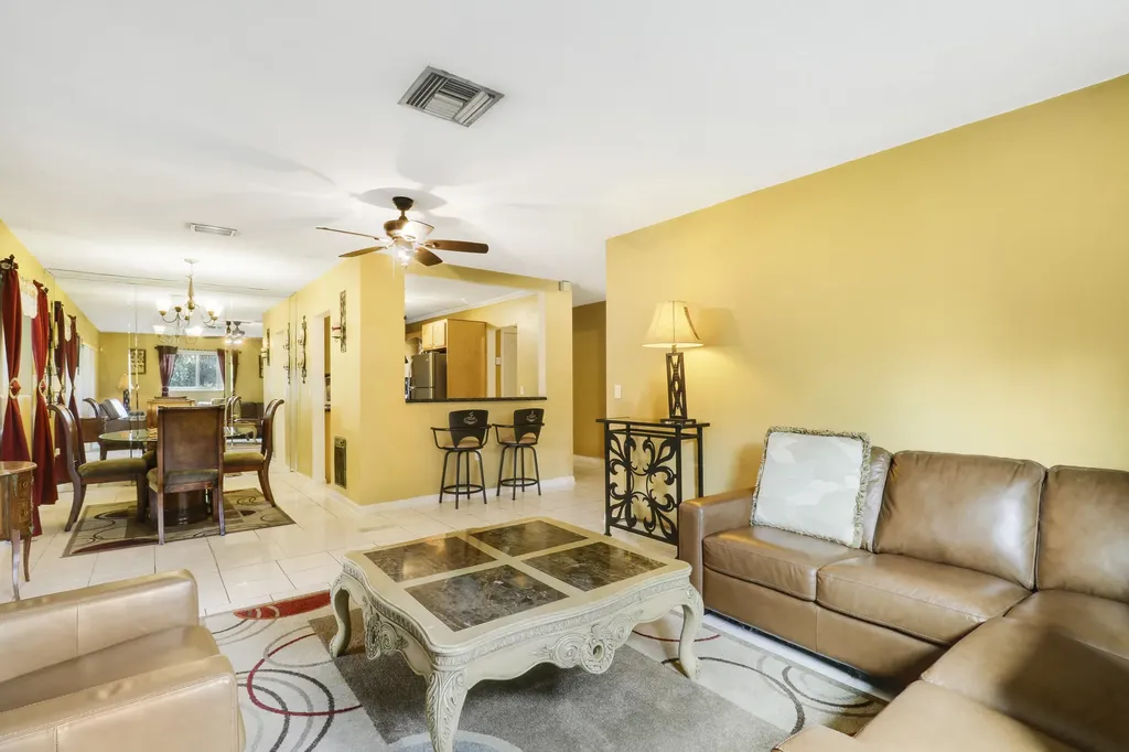 827 Caroline Avenue West Palm Beach FL 33413