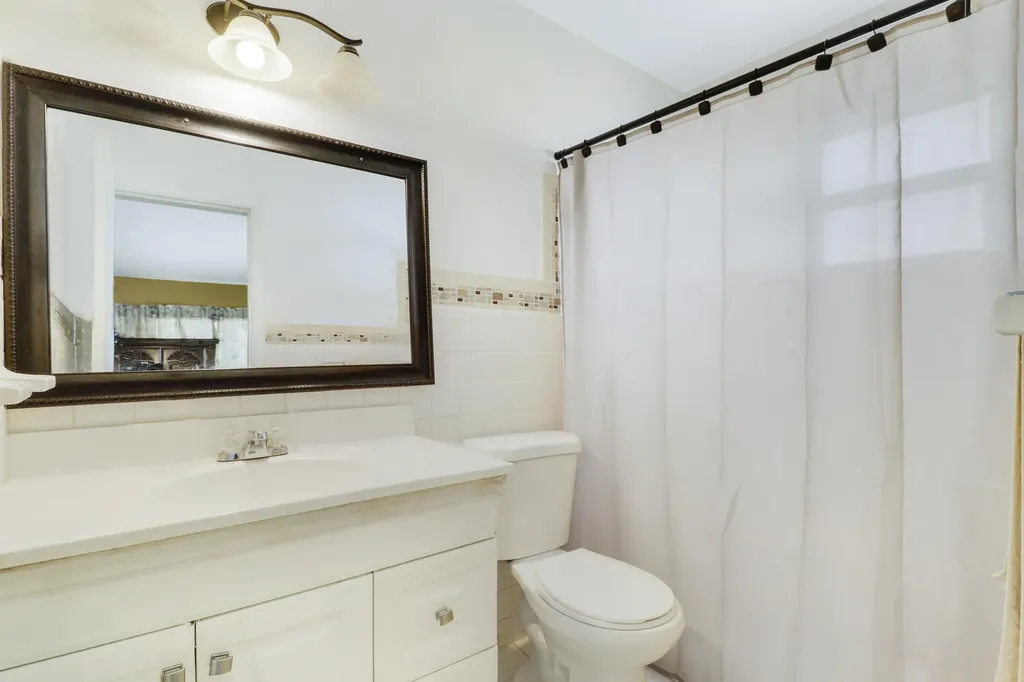 827 Caroline Avenue West Palm Beach FL 33413