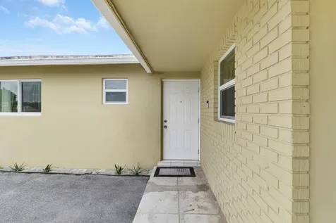 827 Caroline Avenue West Palm Beach FL 33413