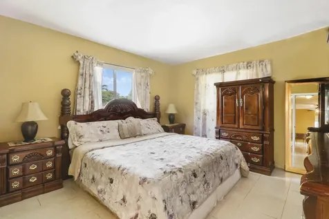 827 Caroline Avenue West Palm Beach FL 33413