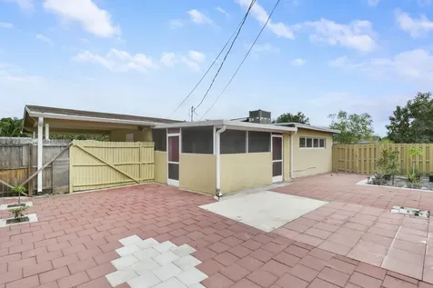 827 Caroline Avenue West Palm Beach FL 33413